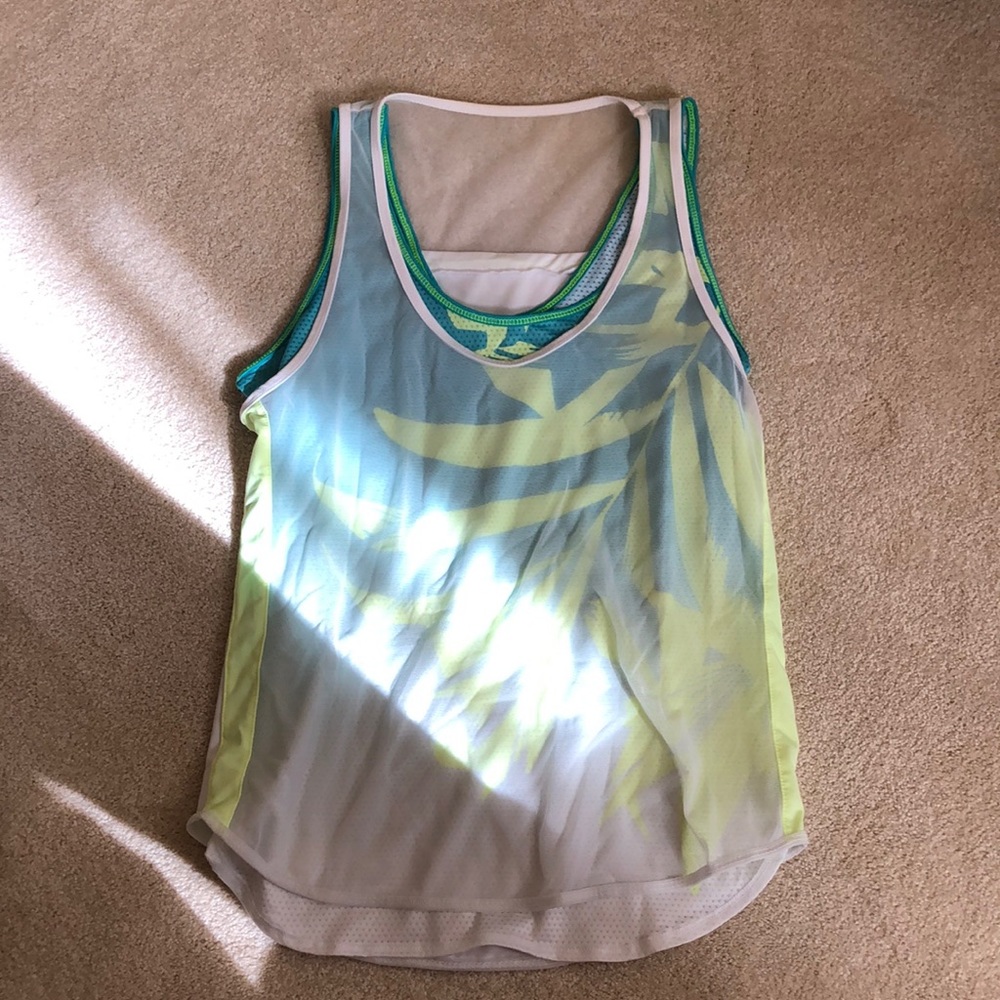 Tennis tank top